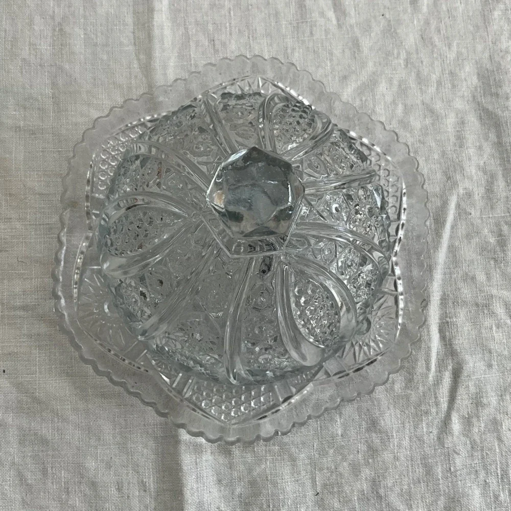 Vintage EAPG‎ Pressed Imperial Glass Butter Dish Scalloped Cosmos  Maganese
